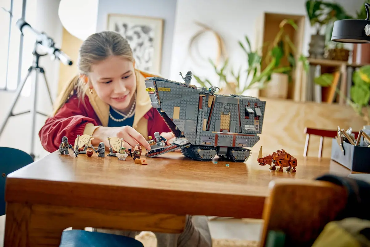 LEGO Star Wars 75453 Offworld Sandcrawler and Mudhorn set, image 6