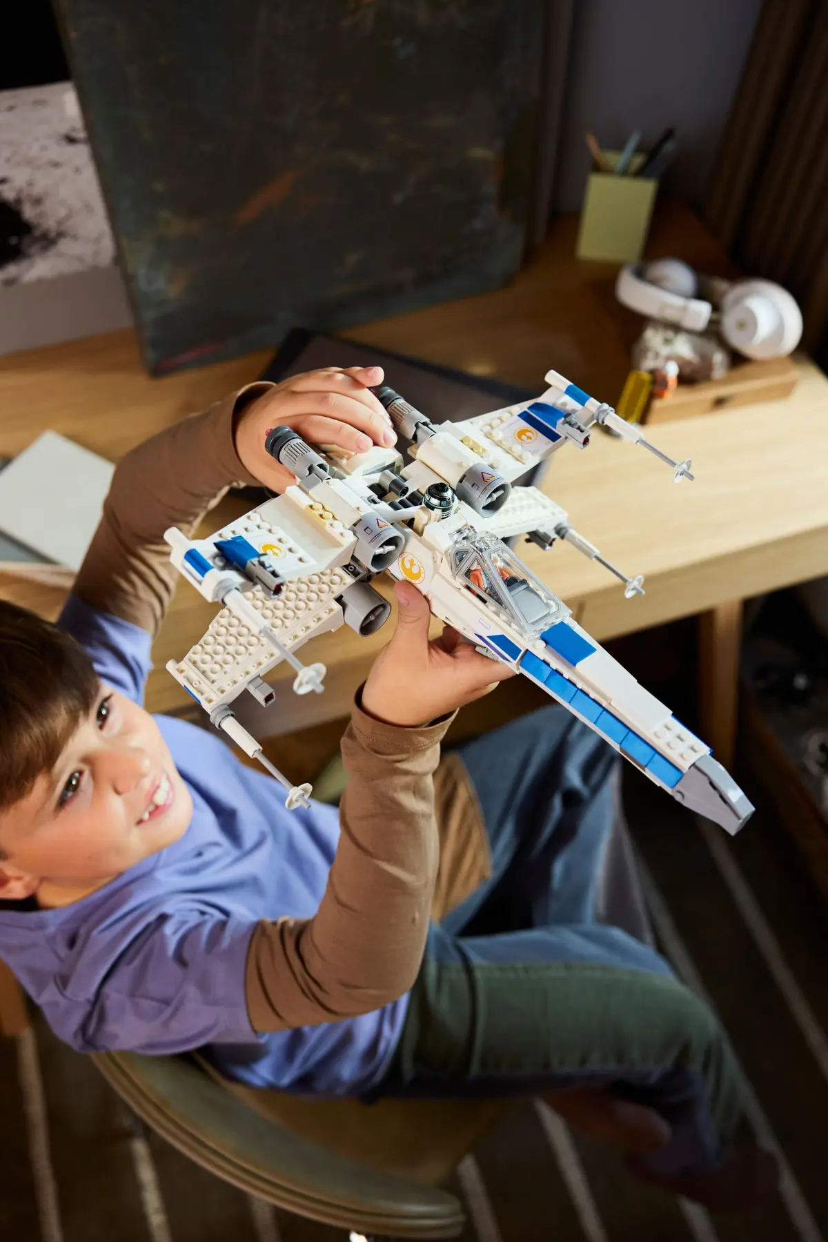 LEGO Star Wars 75460 New Republic X-wing Starfighter set, image 7