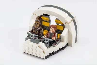 LEGO Star Wars 75512 Millennium Falcon Cockpit set