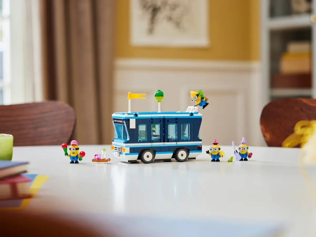 LEGO Despicable Me 75581 Minions' Music Party Bus set, image 10