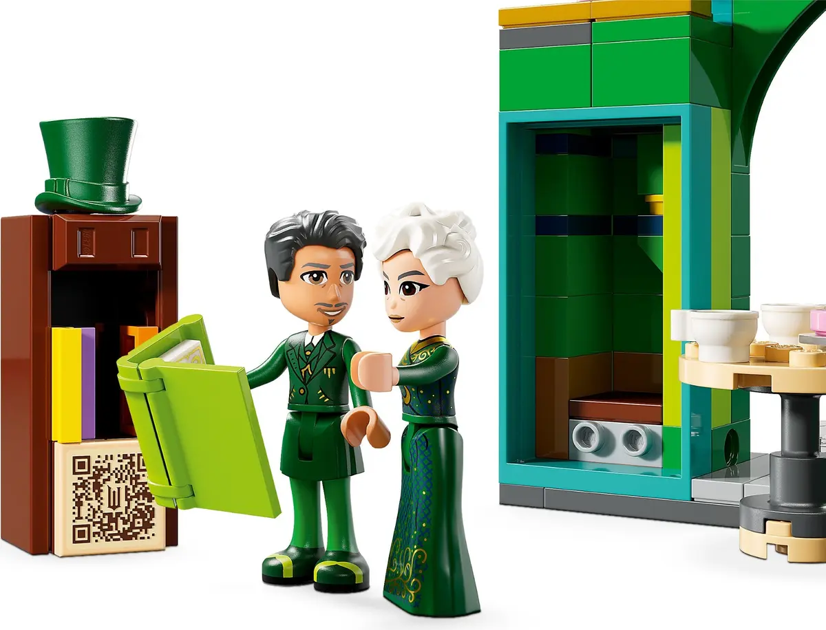LEGO Wicked 75684 Welcome to Emerald City set, image 10