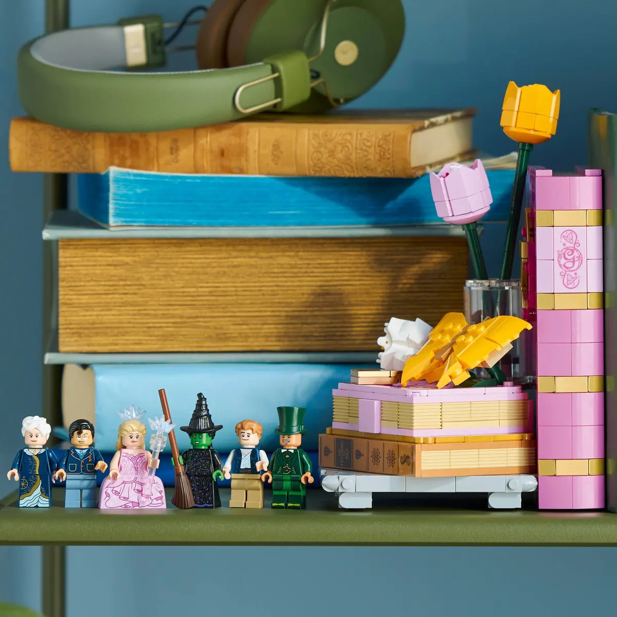 LEGO Wicked 75691 Glinda & Elphaba Bookends set, image 8
