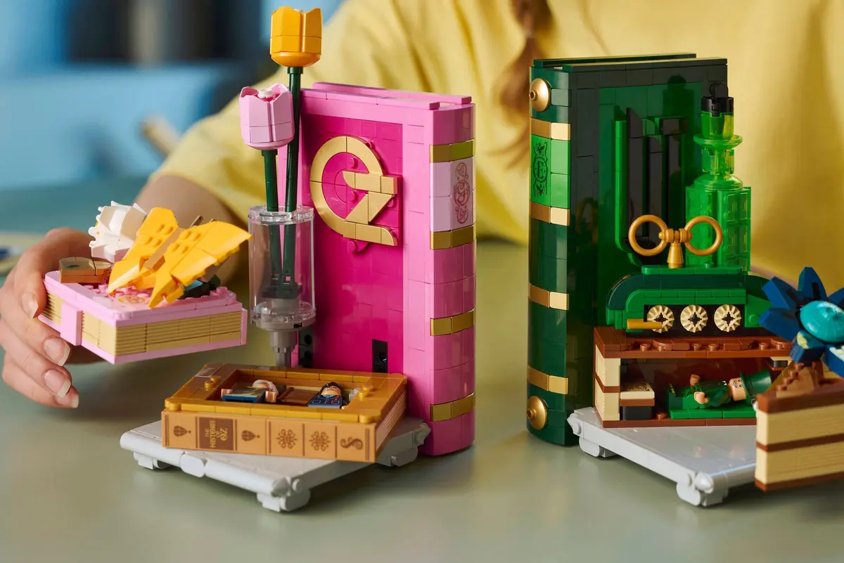 LEGO Wicked 75691 Glinda & Elphaba Bookends set, image 5
