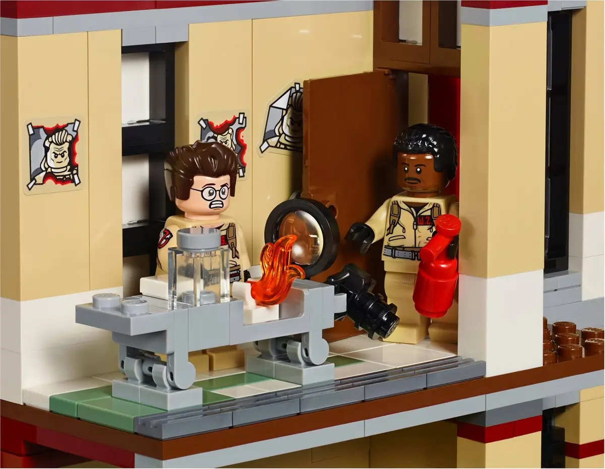 LEGO Ghostbusters 75827 Firehouse Headquarters set, image 25