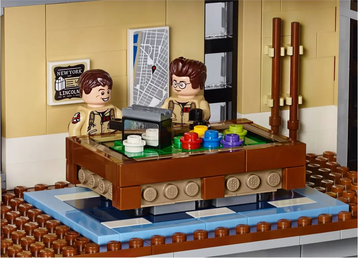 LEGO Ghostbusters 75827 Firehouse Headquarters set, image 27
