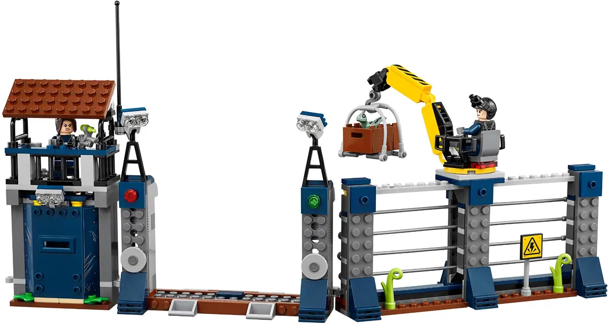 LEGO Jurassic World 75931 Dilophosaurus Outpost Attack set, image 3