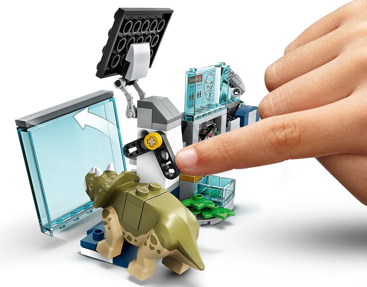 LEGO Jurassic World 75939 Dr. Wu's Lab: Baby Dinosaurs Breakout set, image 7