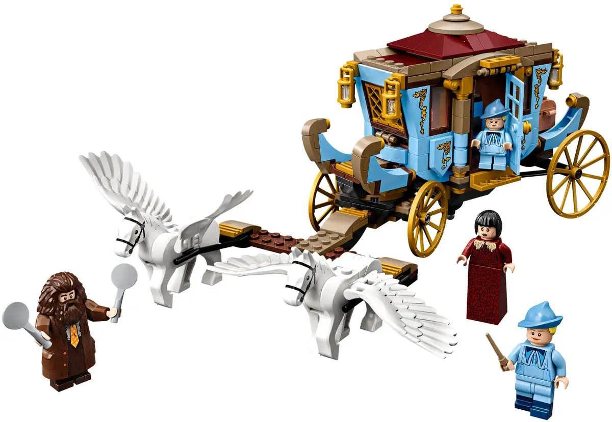 LEGO Harry Potter 75958 Beauxbatons' Carriage: Arrival at Hogwarts set