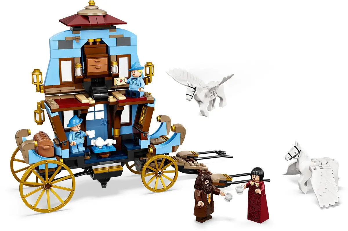LEGO Harry Potter 75958 Beauxbatons' Carriage: Arrival at Hogwarts set, image 3