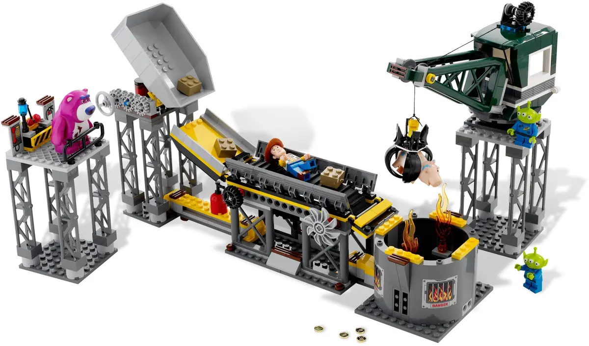 LEGO Toy Story 7596 Trash Compactor Escape set