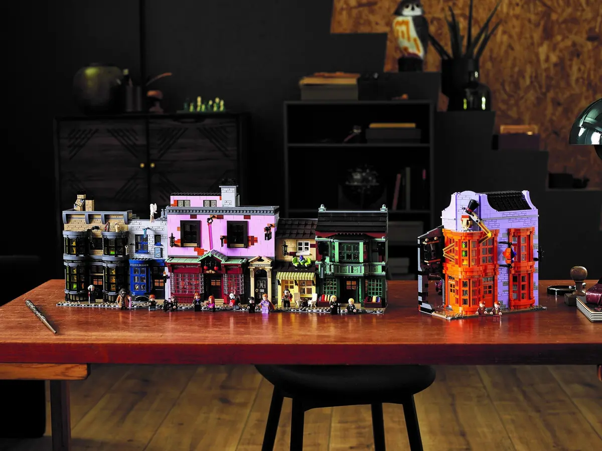 LEGO Harry Potter 75978 Diagon Alley set, image 37