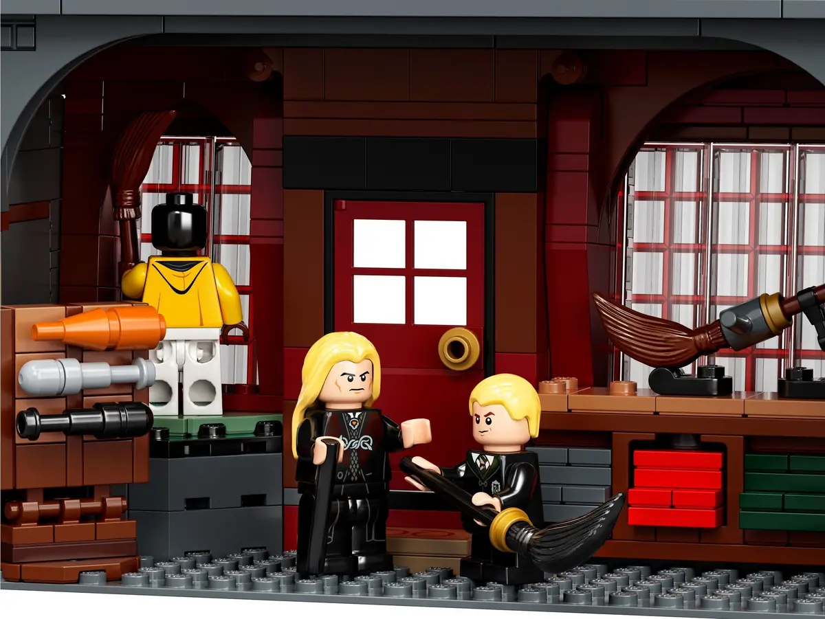 LEGO Harry Potter 75978 Diagon Alley set, image 6