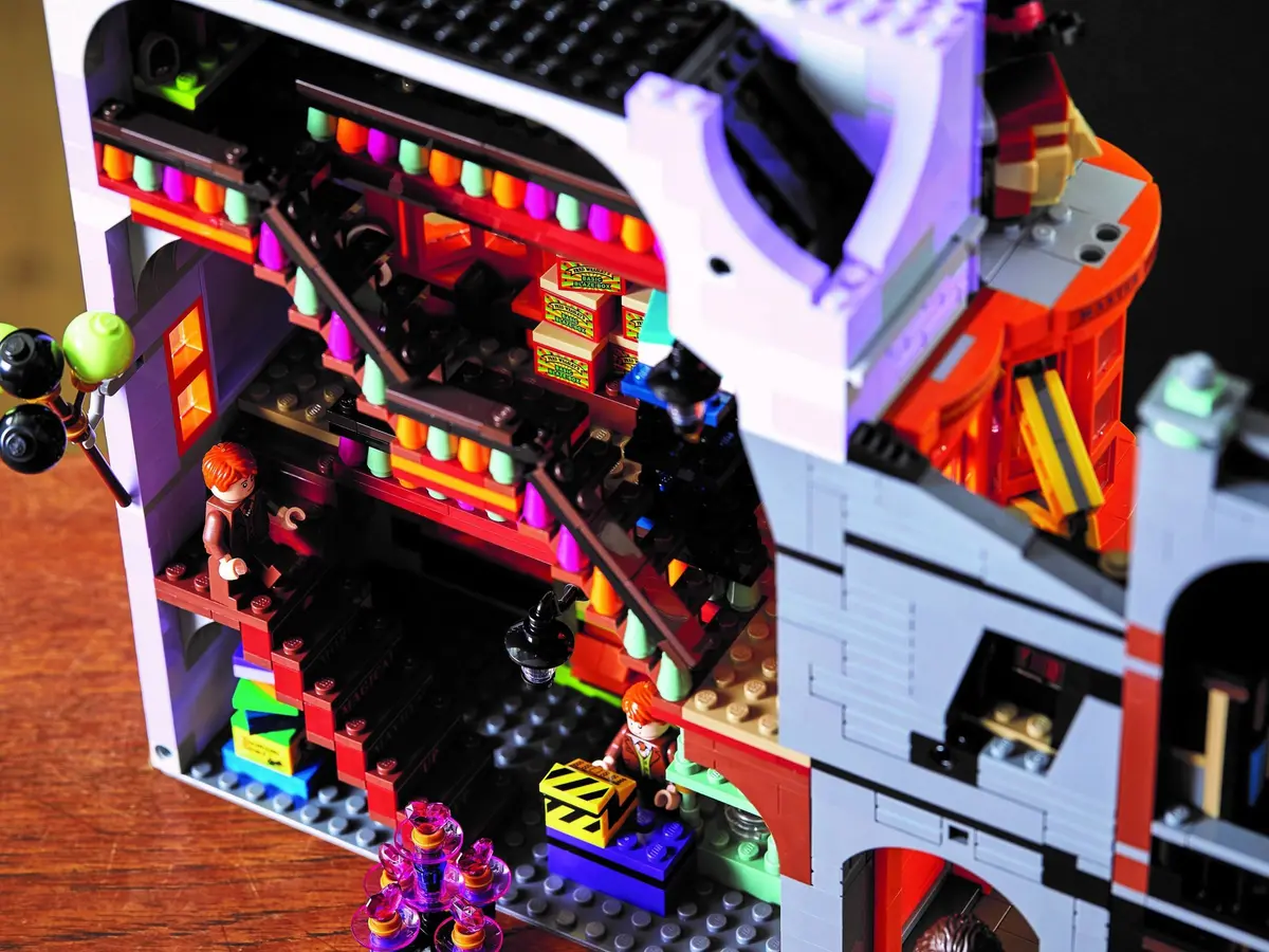 LEGO Harry Potter 75978 Diagon Alley set, image 31