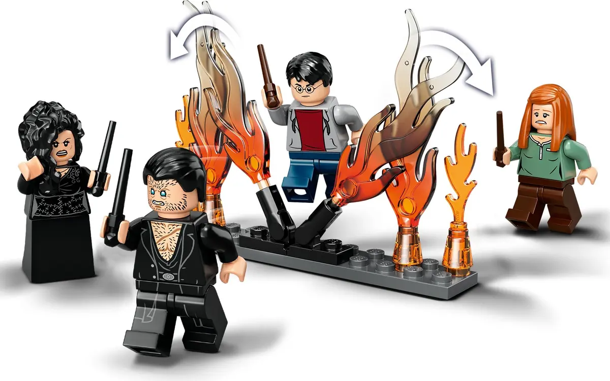 LEGO Harry Potter 75980 Attack on the Burrow set, image 10