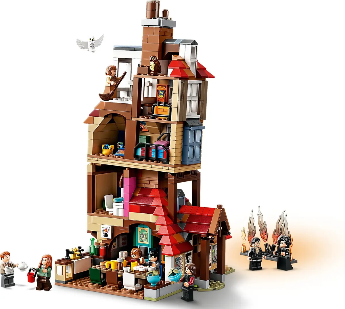 LEGO Harry Potter 75980 Attack on the Burrow set, image 9