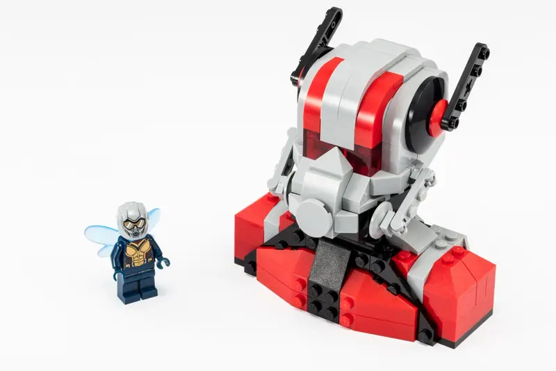 LEGO Marvel Super Heroes 75997 Ant-Man and the Wasp set
