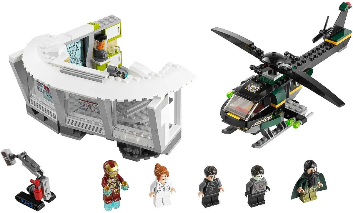 LEGO Marvel Super Heroes 76007 Iron Man: Malibu Mansion Attack set