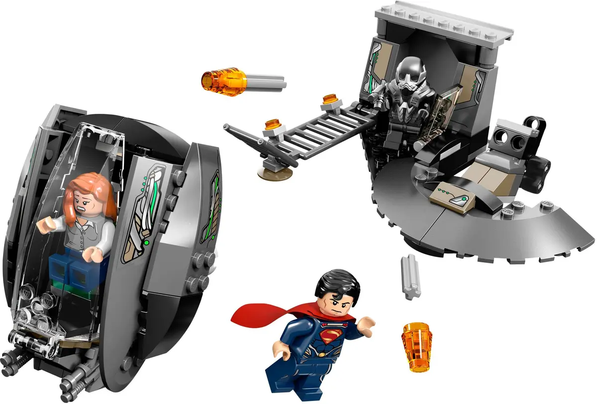 LEGO DC Comics Super Heroes 76009 Superman: Black Zero Escape set, image 3