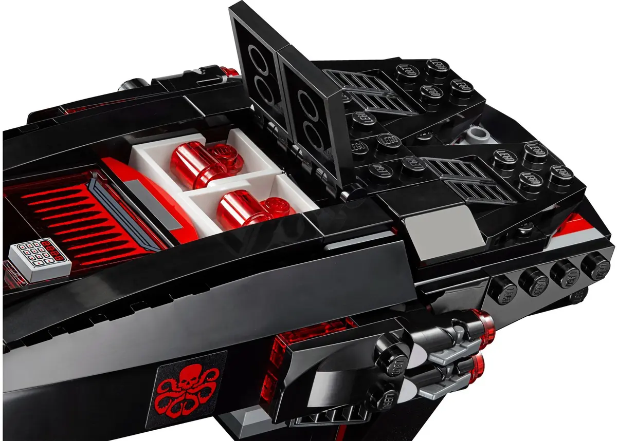 LEGO Marvel Super Heroes 76048 Iron Skull Sub Attack set, image 8