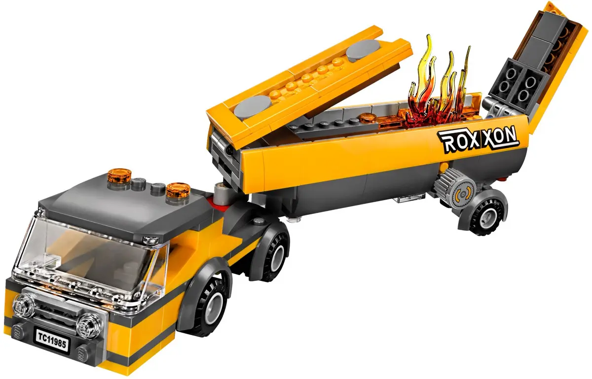 LEGO Marvel Super Heroes 76067 Tanker Truck Takedown set, image 5