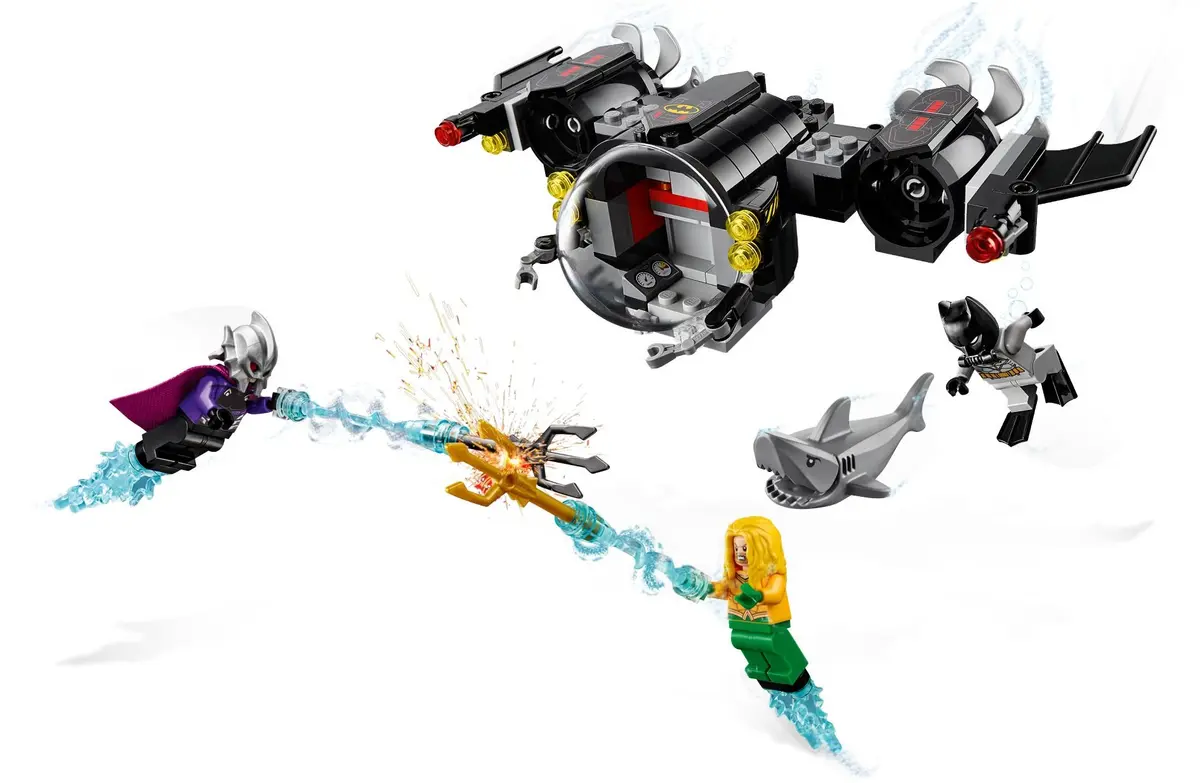 LEGO DC Comics Super Heroes 76116 Batman Batsub and the Underwater Clash set, image 4
