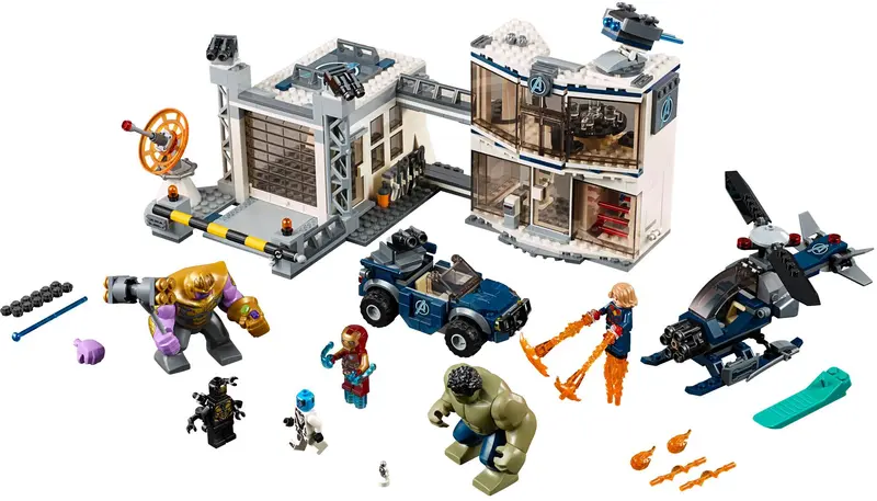 LEGO Marvel Super Heroes 76131 Avengers Compound Battle set