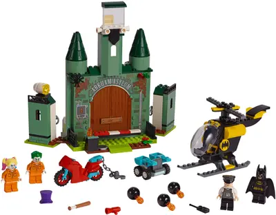 LEGO DC Comics Super Heroes 76138 Batman and The Joker Escape set