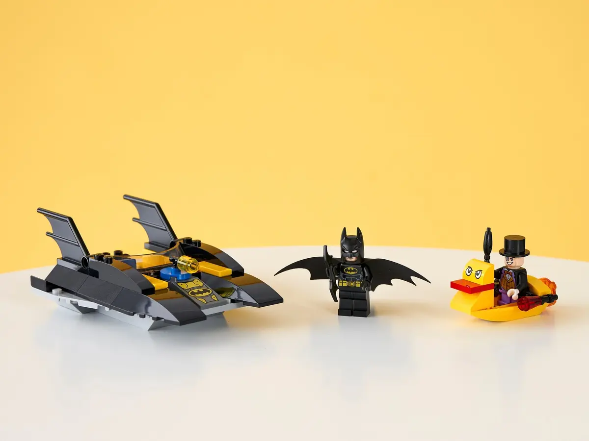 LEGO DC Comics Super Heroes 76158 Batboat The Penguin Pursuit! set, image 3