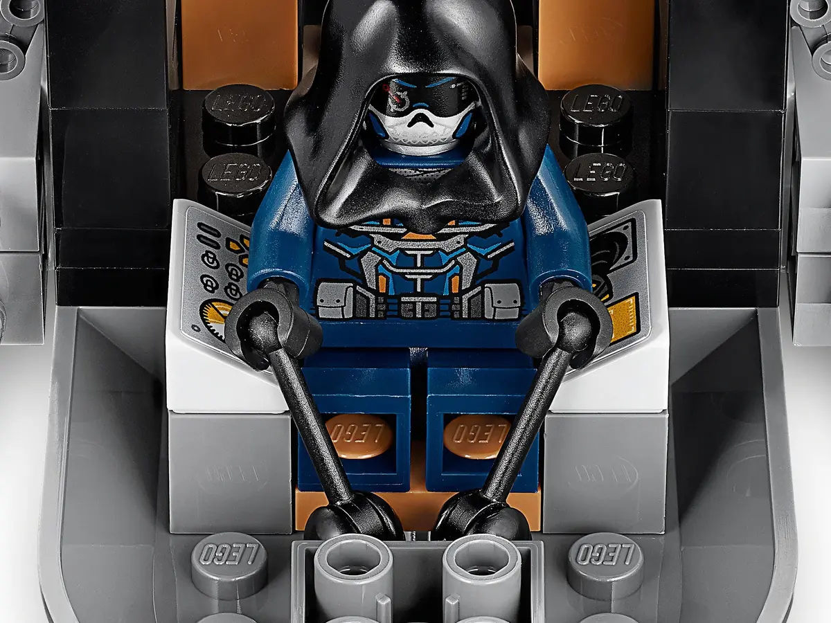 LEGO Marvel Super Heroes 76162 Black Widow's Helicopter Chase set, image 11