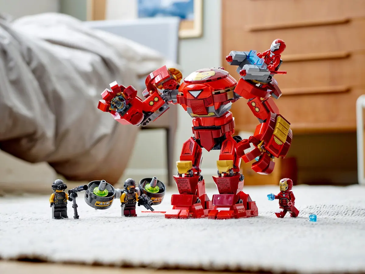 LEGO Marvel Super Heroes 76164 Iron Man Hulkbuster versus A.I.M. Agent set, image 3