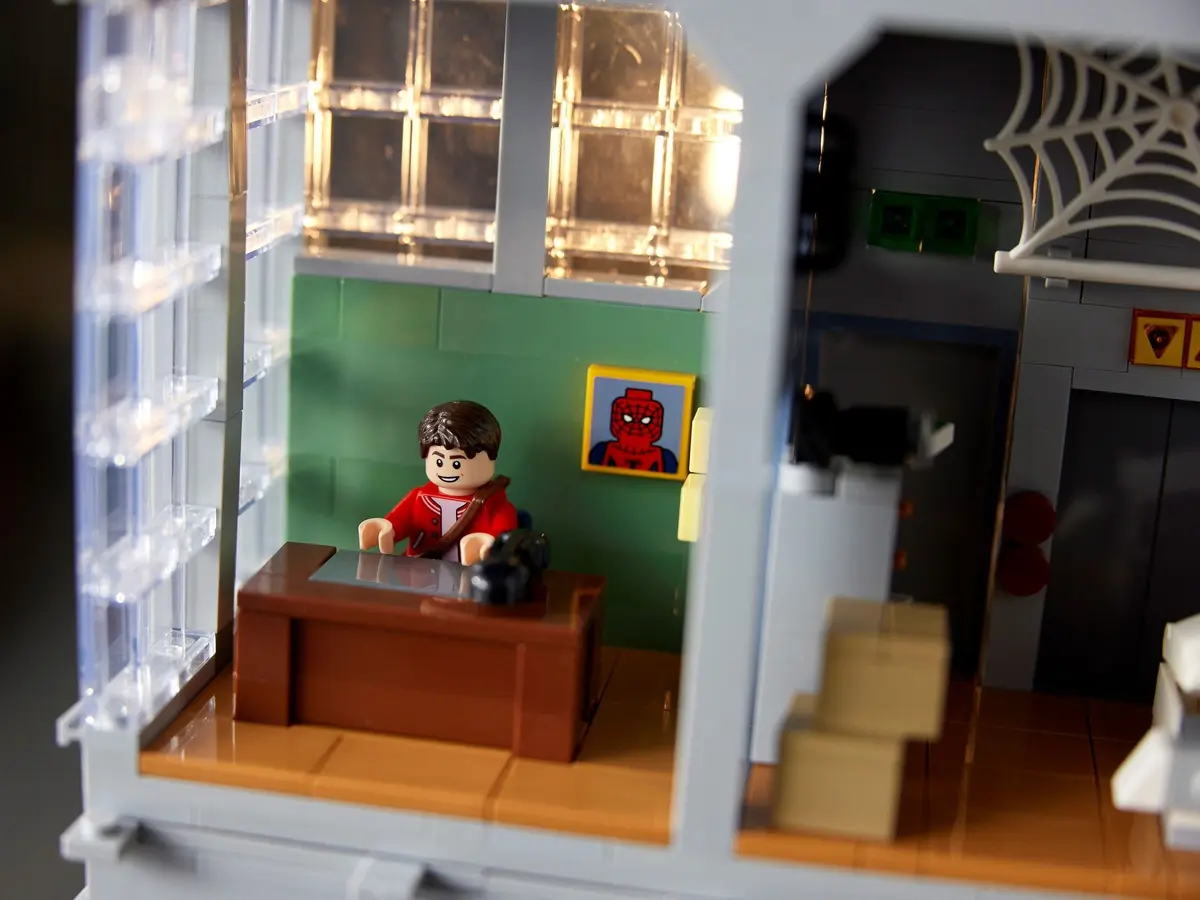 LEGO Marvel Super Heroes 76178 Daily Bugle set, image 19