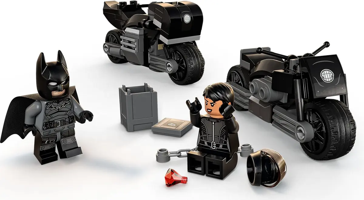 LEGO DC Comics Super Heroes 76179 Batman & Selina Kyle Motorcycle Pursuit set, image 6
