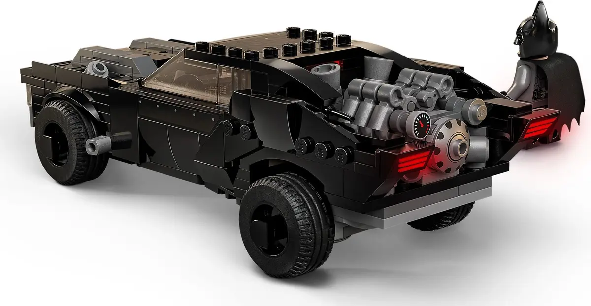 LEGO DC Comics Super Heroes 76181 Batmobile: The Penguin Chase set, image 6