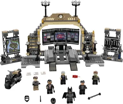 LEGO DC Comics Super Heroes 76183 Batcave: The Riddler Face-Off set