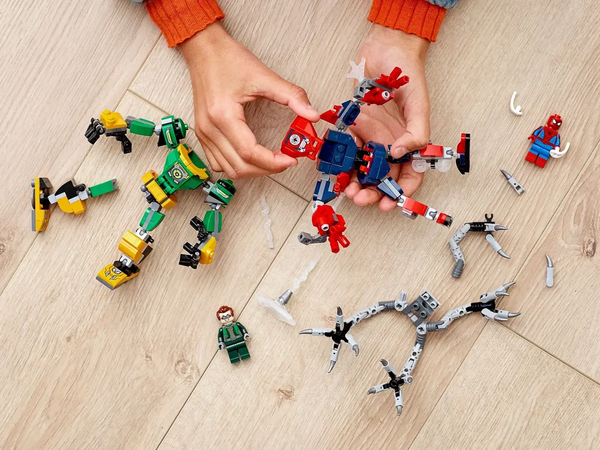 LEGO Marvel Super Heroes 76198 Spider-Man & Doctor Octopus Mech Battle set, image 8