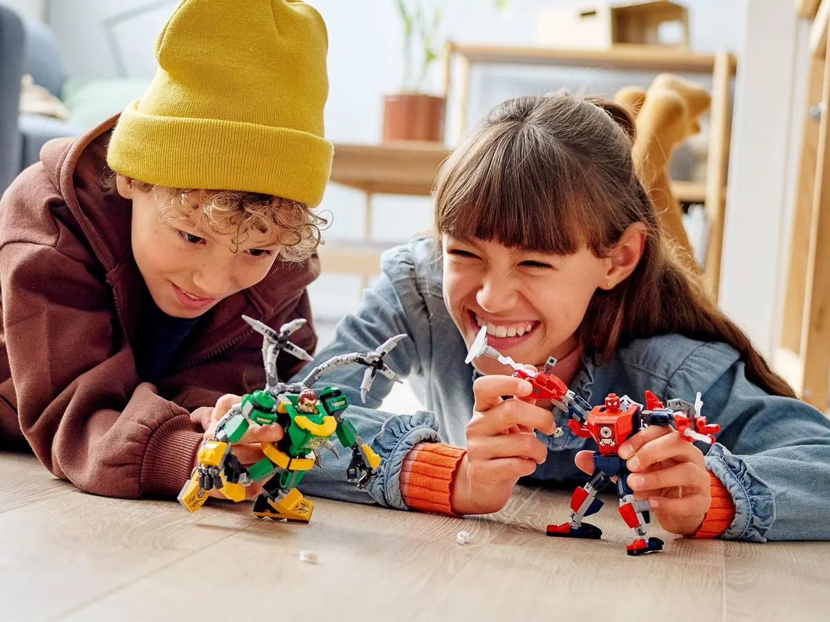 LEGO Marvel Super Heroes 76198 Spider-Man & Doctor Octopus Mech Battle set, image 9