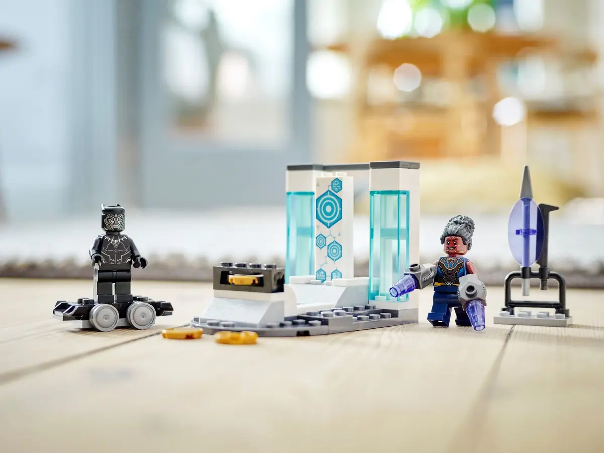 LEGO Marvel Super Heroes 76212 Shuri's Lab set, image 3