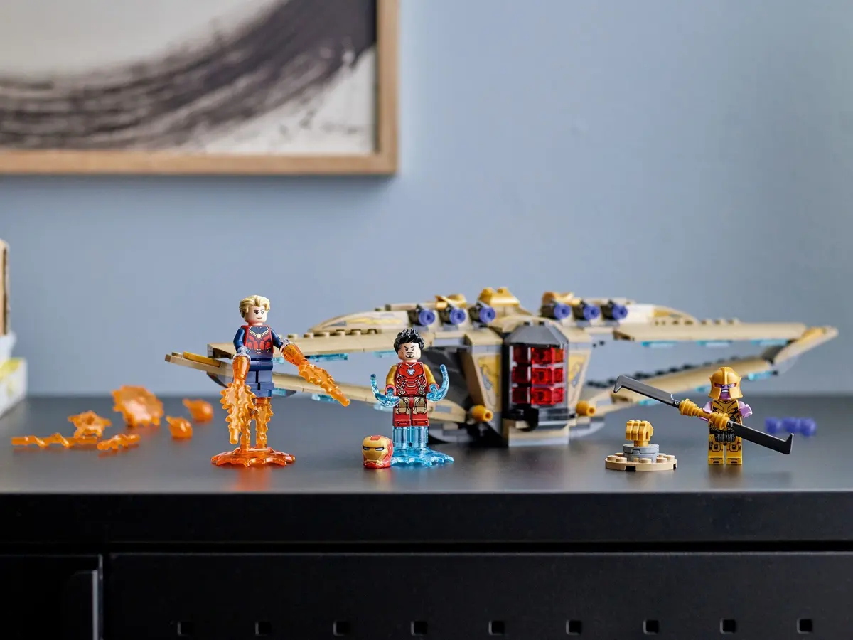LEGO Marvel Super Heroes 76237 Sanctuary II: Endgame Battle set, image 4