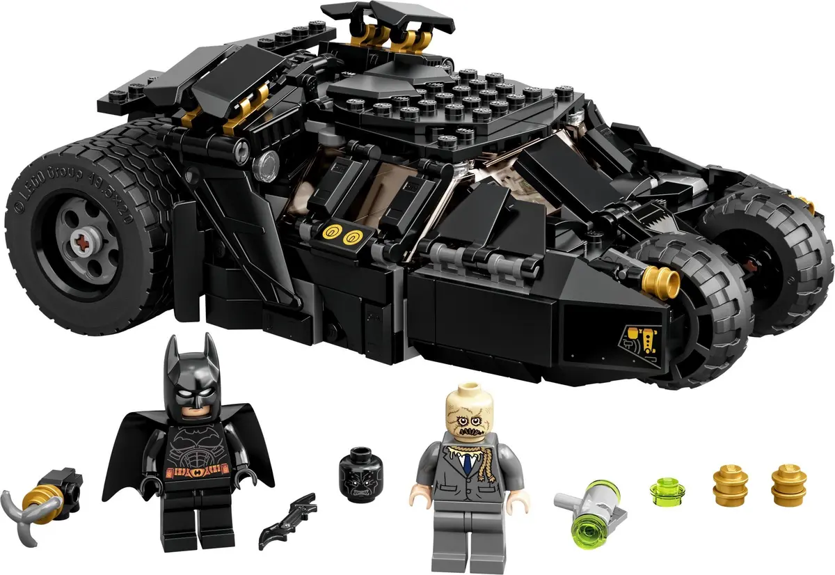 LEGO DC Comics Super Heroes 76239 Batmobile Tumbler: Scarecrow Showdown set