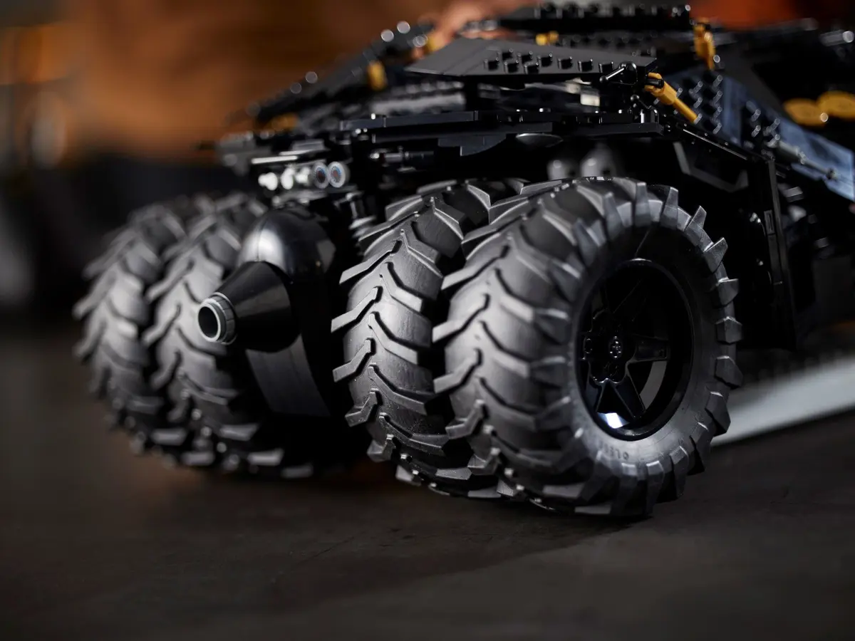 LEGO DC Comics Super Heroes 76240 Batmobile Tumbler set, image 23