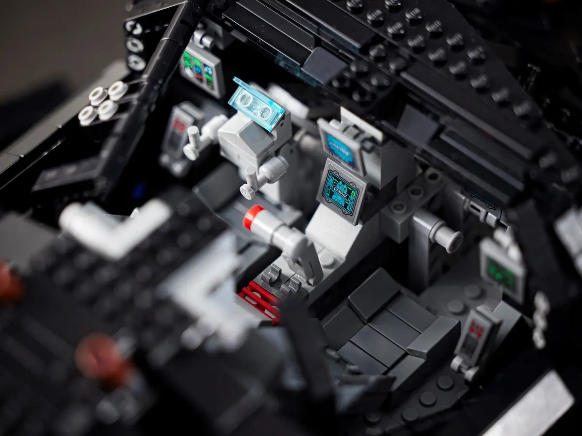 LEGO DC Comics Super Heroes 76240 Batmobile Tumbler set, image 5