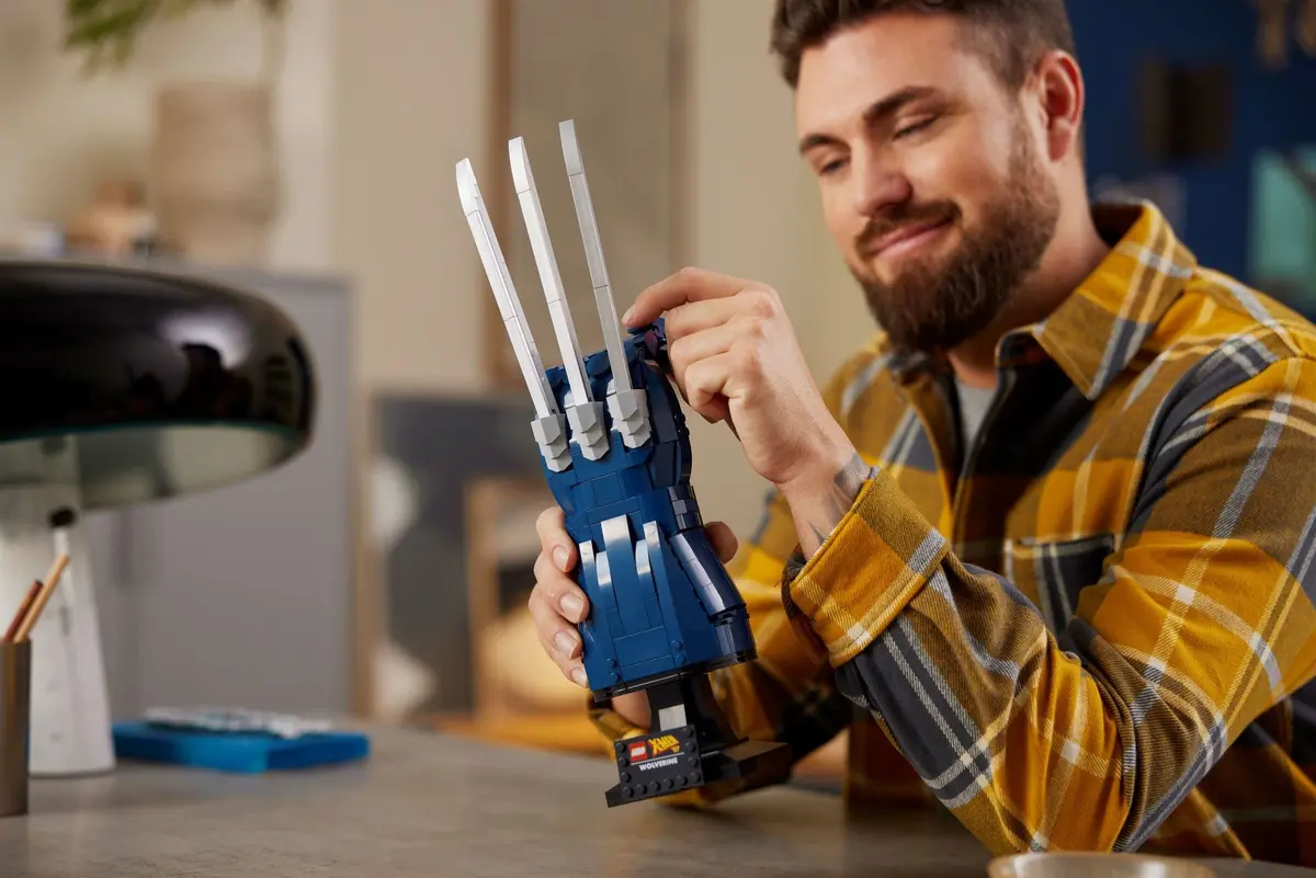 LEGO Marvel Super Heroes 76250 Wolverine's Adamantium Claws set, image 7