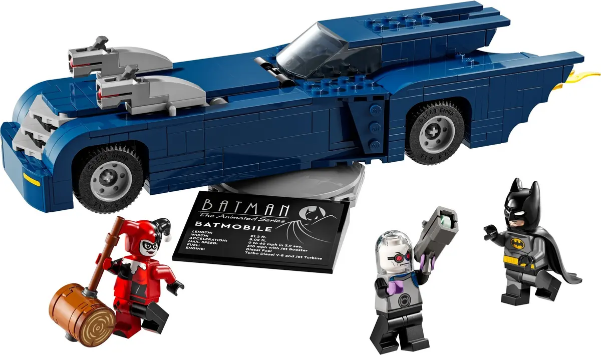 LEGO DC Comics Super Heroes 76274 Batman with the Batmobile vs. Harley Quinn and Mr. Freeze set