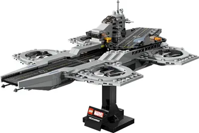 LEGO Marvel Super Heroes 76295 The Avengers Helicarrier set