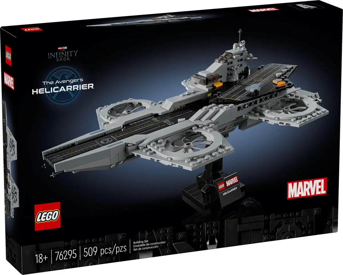 LEGO Marvel Super Heroes 76295 The Avengers Helicarrier set, image 2