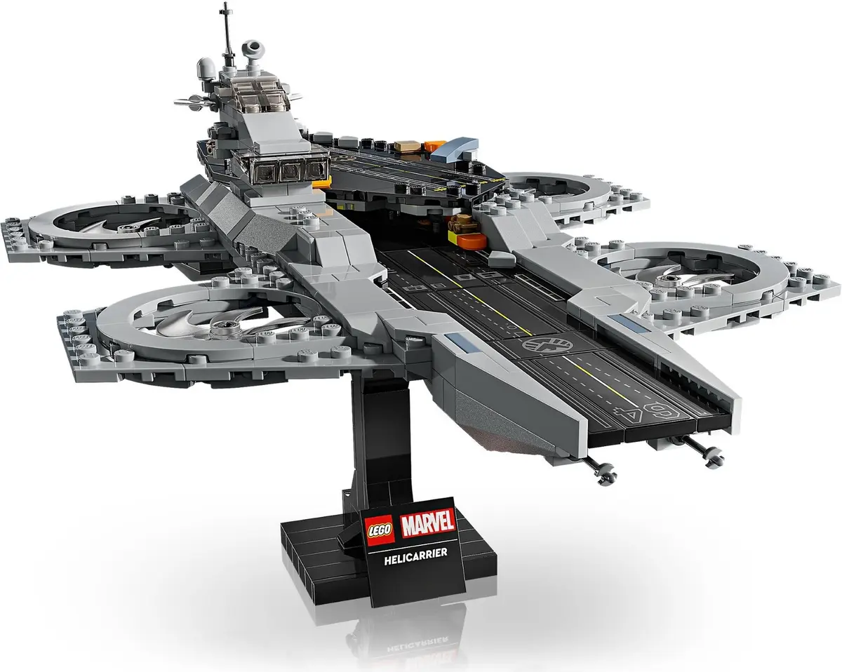 LEGO Marvel Super Heroes 76295 The Avengers Helicarrier set, image 8