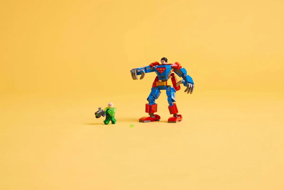 LEGO DC Comics Super Heroes 76302 Superman Mech vs. Lex Luthor set, image 6