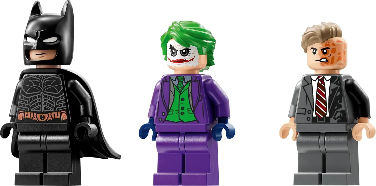 LEGO DC Comics Super Heroes 76303 Batman Tumbler vs. Two-Face & The Joker set, image 7