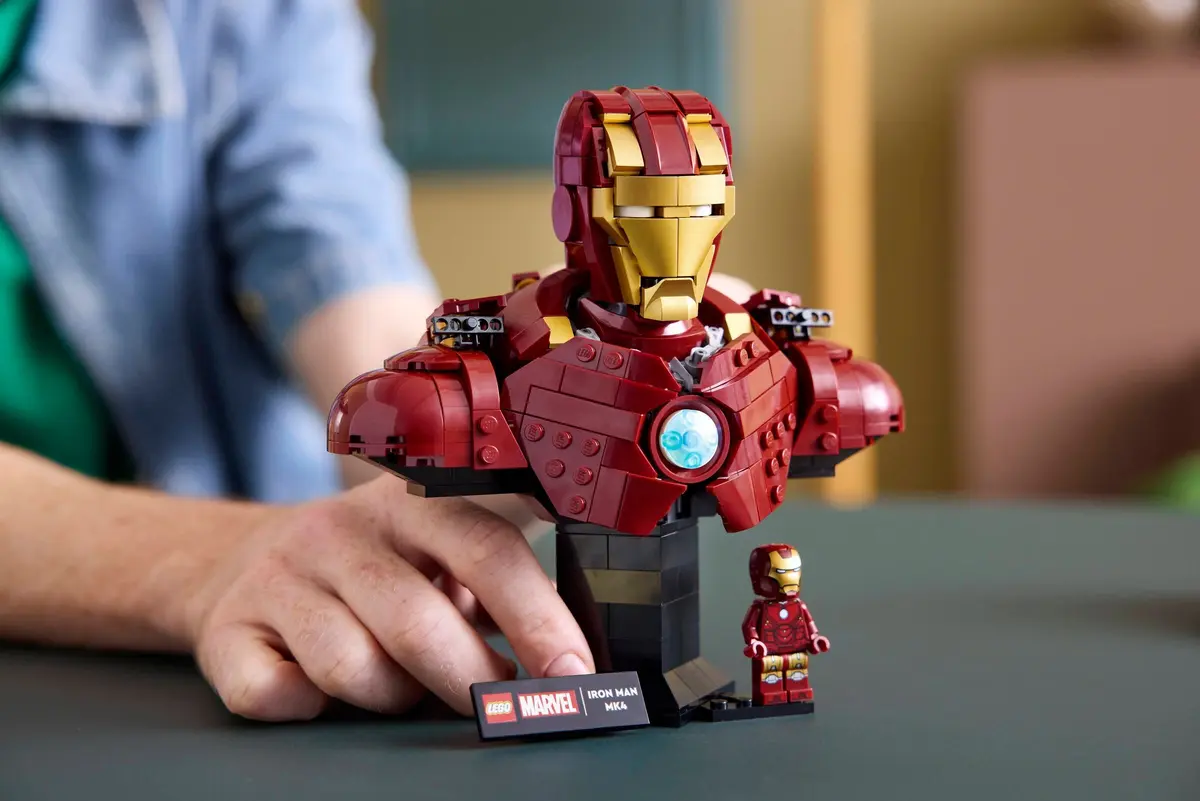 LEGO Marvel Super Heroes 76327 Iron Man MK4 Bust set, image 4