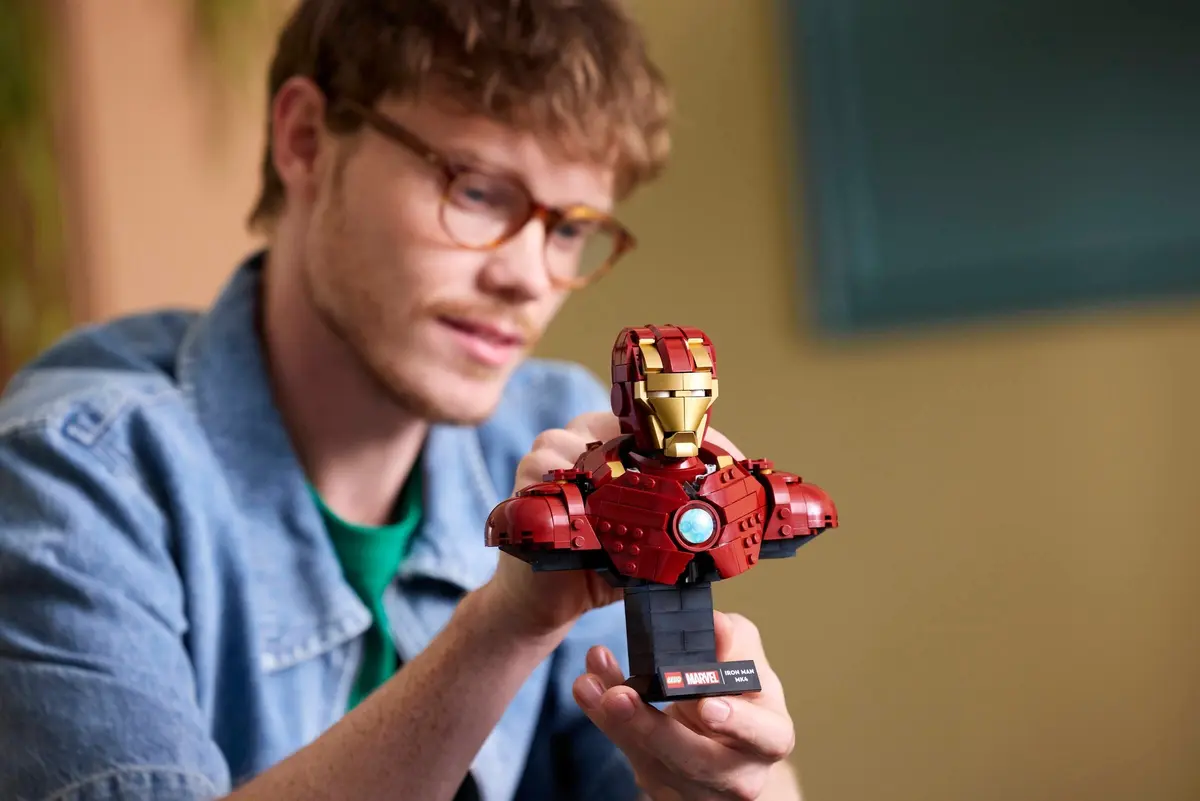 LEGO Marvel Super Heroes 76327 Iron Man MK4 Bust set, image 7